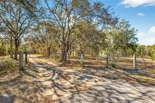 16624 Helen K Dr, Spring Hill, FL 34610 - Photo 2