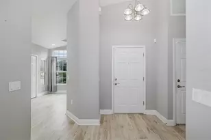 6823 Crossbow Ln, New Port Richey, FL 34653 - Photo 4