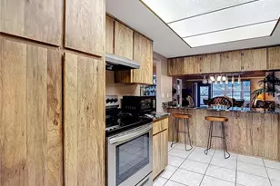 7623 Radcliffe Cir, Port Richey, FL 34668 - Photo 14