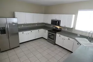 19726 Timberbluff Dr, Land O Lakes, FL 34638 - Photo 2