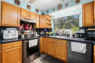 12005 Wren Ct, New Port Richey, FL 34654 - Photo 12