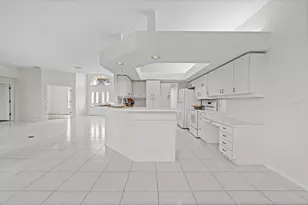 9369 Ashley Dr, Weeki Wachee, FL 34613 - Photo 14