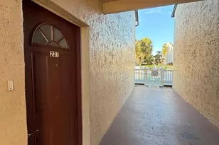 3813 S Lake Dr, Tampa, FL 33614 - Photo 4