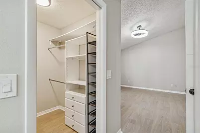 1930 Gregory Drive, Tampa, FL 33613 - Photo 48