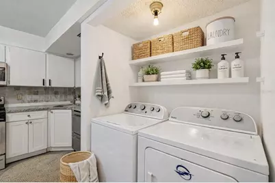 1930 Gregory Drive, Tampa, FL 33613 - Photo 32