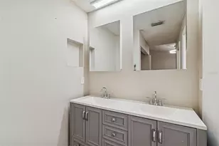 1930 Gregory Dr, Tampa, FL 33613 - Photo 56