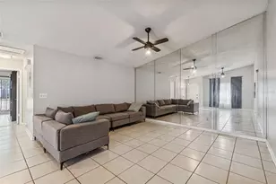 1930 Gregory Dr, Tampa, FL 33613 - Photo 60