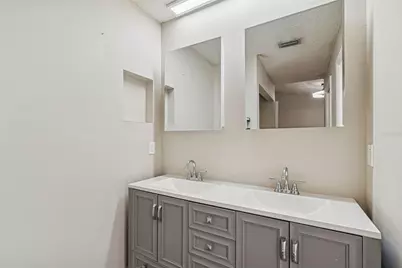 1930 Gregory Drive, Tampa, FL 33613 - Photo 42