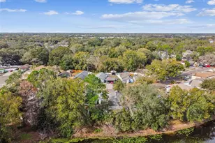 1930 Gregory Dr, Tampa, FL 33613 - Photo 100