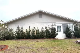 8014 Casuarina Dr, Port Richey, FL 34668 - Photo 32