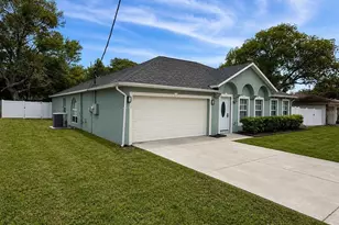 6172 Raleigh St, Spring Hill, FL 34606 - Photo 2