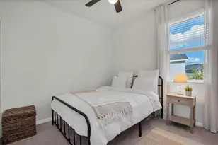 37557 MacKenzie Dr, Zephyrhills, FL 33540 - Photo 20