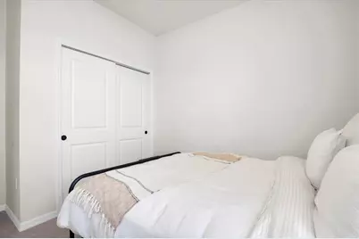 37557 Mackenzie Drive, Zephyrhills, FL 33540 - Photo 20