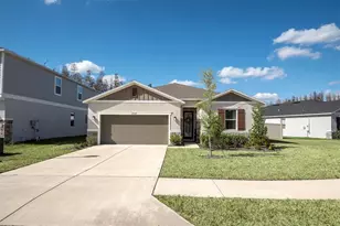 37557 MacKenzie Dr, Zephyrhills, FL 33540 - Photo 1