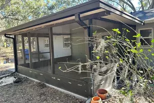 1918 Sydney Rd, Valrico, FL 33594 - Photo 4