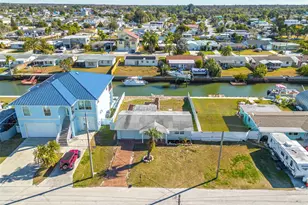 13624 Britton Dr, Hudson, FL 34667 - Photo 2