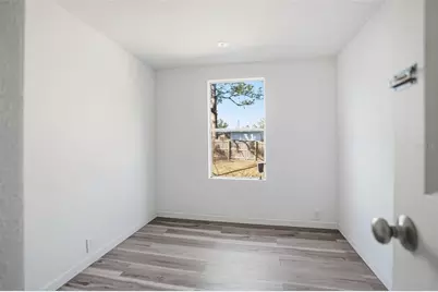 9727 Lake Drive, Weeki Wachee, FL 34613 - Photo 16