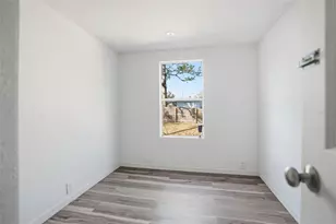 9727 Lake Dr, Weeki Wachee, FL 34613 - Photo 16