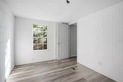 9727 Lake Drive, Weeki Wachee, FL 34613 - Photo 14
