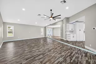 4111 Marine Pkwy, New Port Richey, FL 34652 - Photo 10