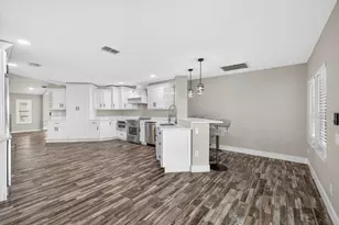 4111 Marine Pkwy, New Port Richey, FL 34652 - Photo 26