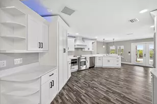 4111 Marine Pkwy, New Port Richey, FL 34652 - Photo 12