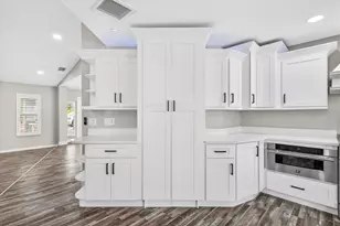 4111 Marine Pkwy, New Port Richey, FL 34652 - Photo 14