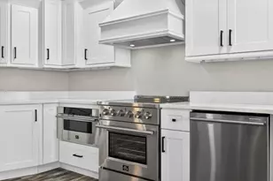 4111 Marine Pkwy, New Port Richey, FL 34652 - Photo 16