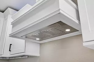 4111 Marine Pkwy, New Port Richey, FL 34652 - Photo 18