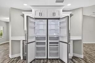 4111 Marine Pkwy, New Port Richey, FL 34652 - Photo 22