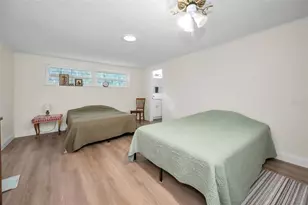 817 Riverside Dr, Tarpon Springs, FL 34689 - Photo 14
