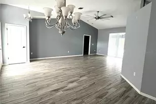 2463 Stephanie Dr, Spring Hill, FL 34608 - Photo 6