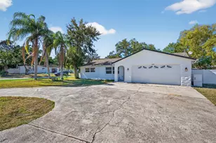 5425 Drinkard Dr, New Port Richey, FL 34653 - Photo 4