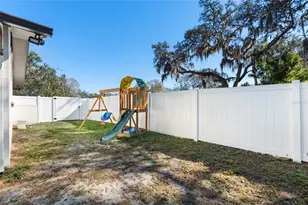 7124 Wrenwood Cir, Tampa, FL 33617 - Photo 46