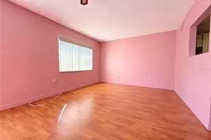 11931 Bayonet Ln, New Port Richey, FL 34654 - Photo 2