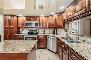 3252 Noemi Dr, New Port Richey, FL 34655 - Photo 4