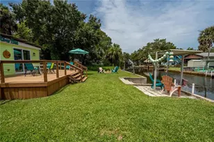 6051 Colony Cir, Weeki Wachee, FL 34607 - Photo 38