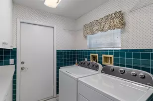 8009 Blue Skies Dr, Spring Hill, FL 34606 - Photo 36