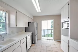 6632 Hickorywood Ln, New Port Richey, FL 34653 - Photo 18