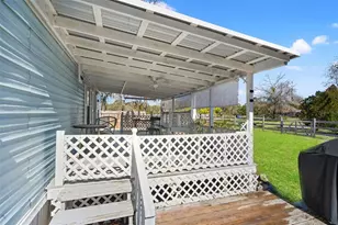 12222 Beagle Rd, Hudson, FL 34667 - Photo 14