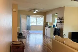 1362 Waterfall Dr, Spring Hill, FL 34608 - Photo 2