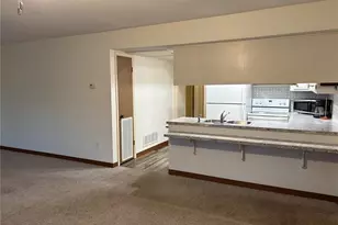 5433 Palm Dr, New Port Richey, FL 34652 - Photo 6