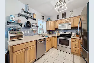 3213 56th Way N, Saint Petersburg, FL 33710 - Photo 10