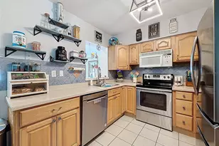 3213 56th Way N, Saint Petersburg, FL 33710 - Photo 10