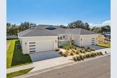 199 E Live Oak Street, Tarpon Springs, FL 34689 - Photo 2