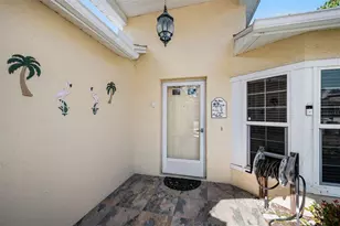 9625 Oakwood Hills Ct, New Port Richey, FL 34655 - Photo 8