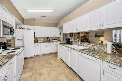 9625 Oakwood Hills Court, New Port Richey, FL 34655 - Photo 16