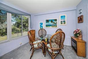 9625 Oakwood Hills Ct, New Port Richey, FL 34655 - Photo 32