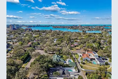 427 Villagrande Avenue S, Saint Petersburg, FL 33707 - Photo 68