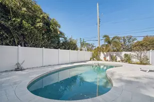 427 Villa Grande Ave S, Saint Petersburg, FL 33707 - Photo 58